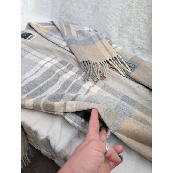 Helene London women's size Large plaid wool blend jacket with fringe neutral - Picture 7 of 11